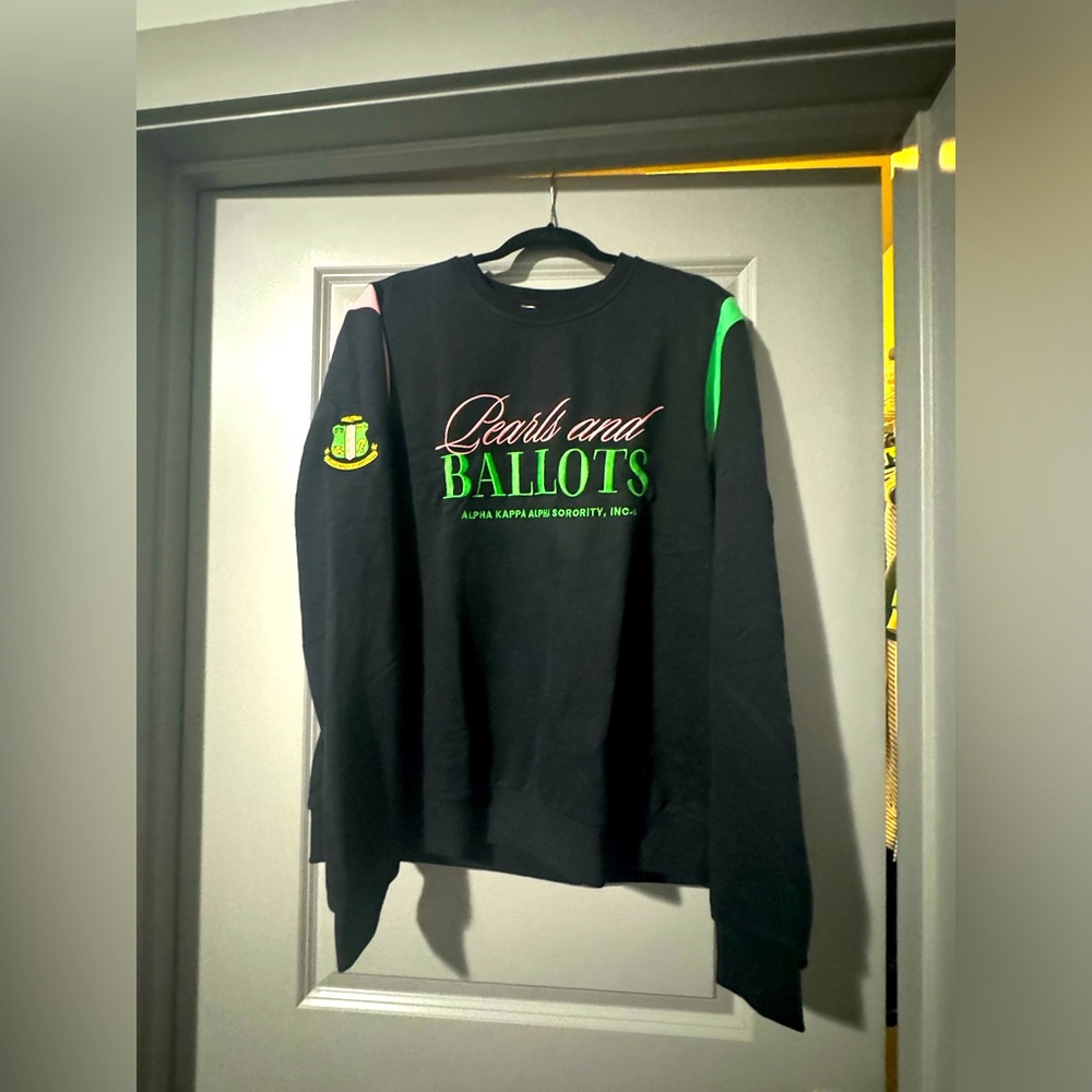 AKA Pearls and Ballots Sweater Size L